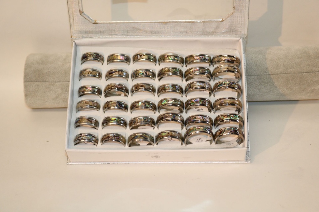 PRSTENI OD ČELIKA S PAUA ŠKOLJKOM