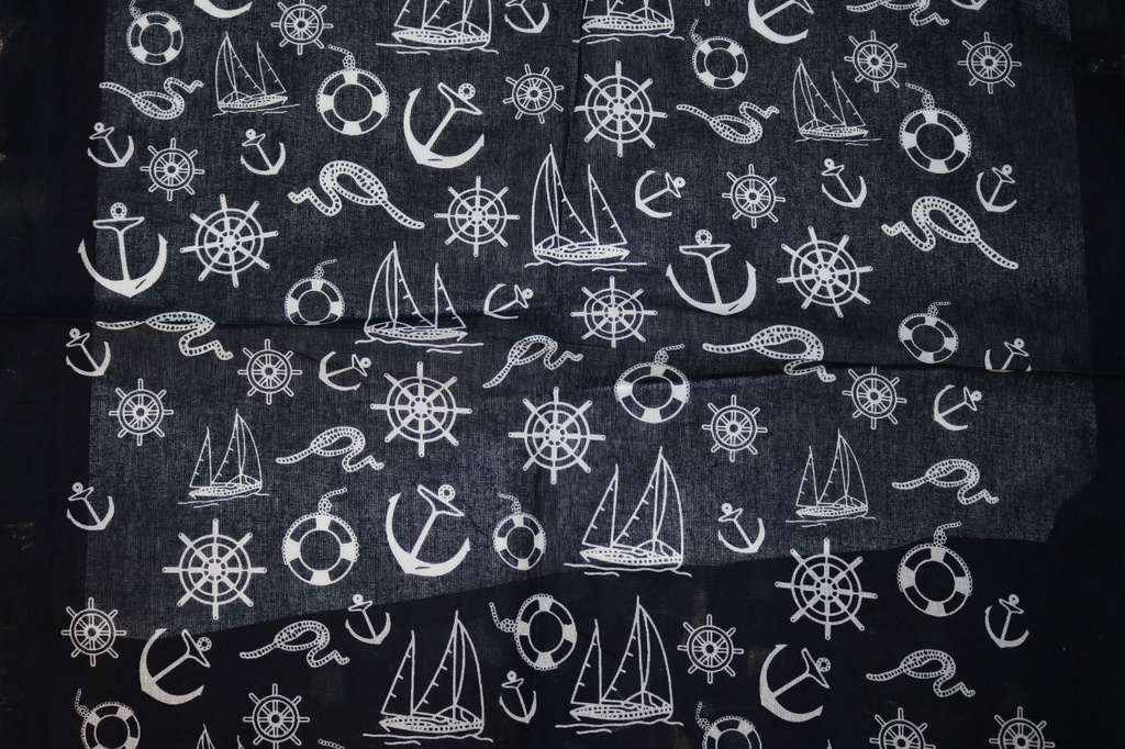 BANDANA NERA DISEGNI MARINI 