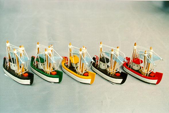 DRVENA RIBARICA 6,5x8cm 