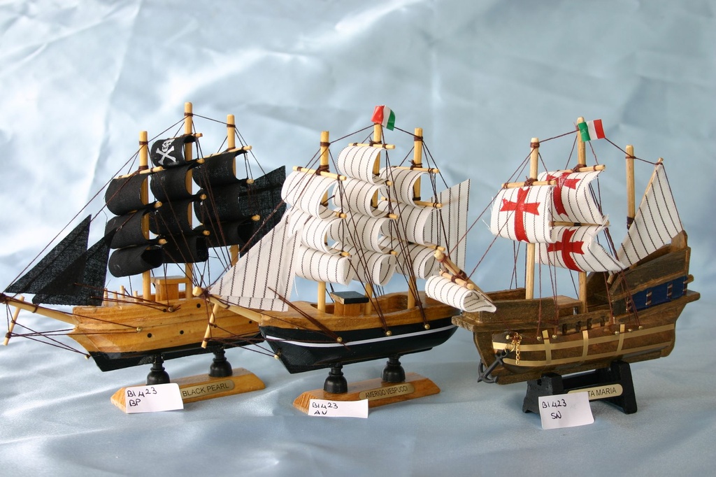 DRVENI BROD 6" - SANTA MARIA 