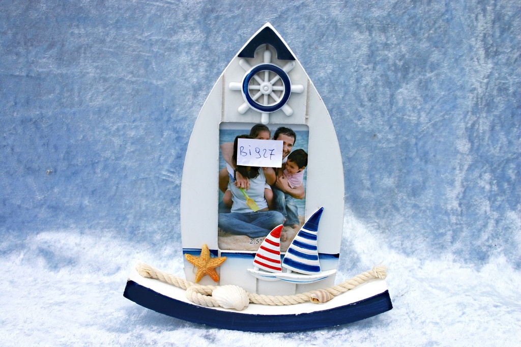 DRVENI OKVIR ZA SLIKU  CM 18*16 