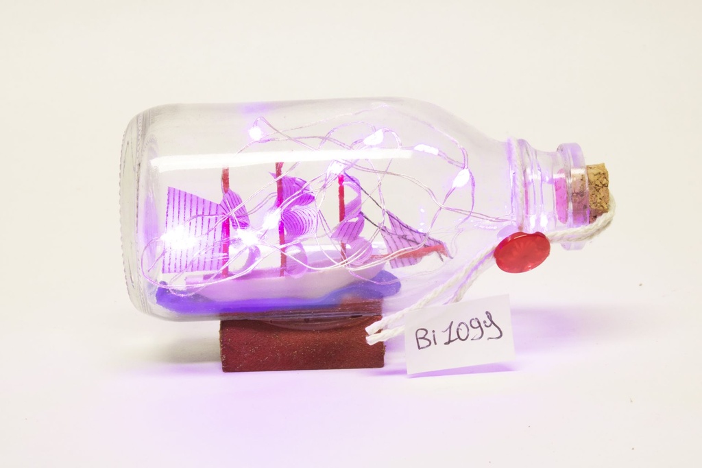 BROD U BOCI SA SVJETLOM CM 11*5.5 