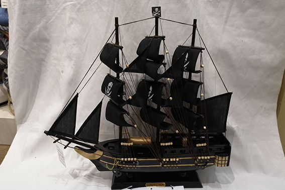 DRVENI BROD  50*46*10 