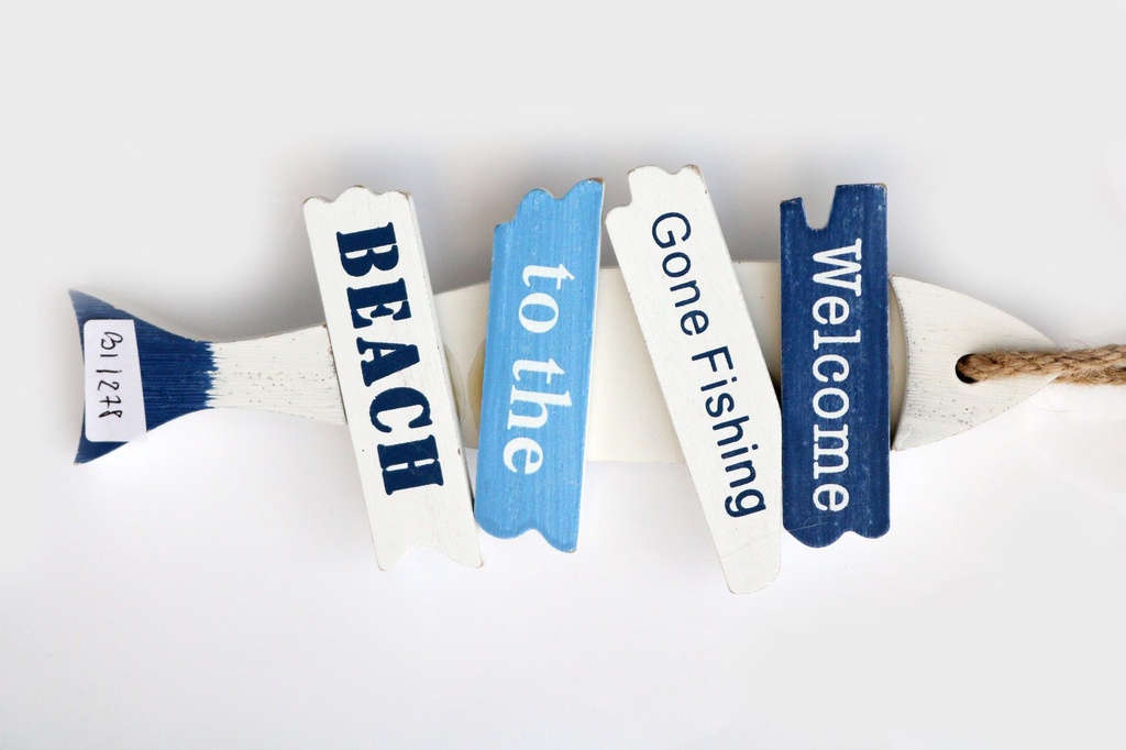 DRVENA RIBA SA ZNAKOVIMA CM 11*2*31 