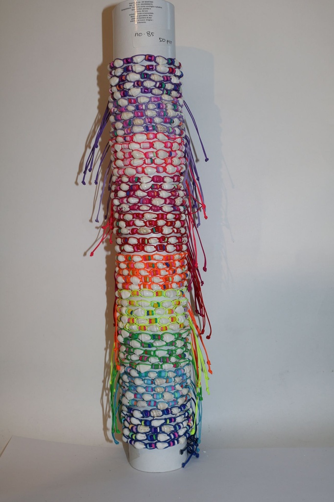 NARUKVICA OD ŠKOLJKI