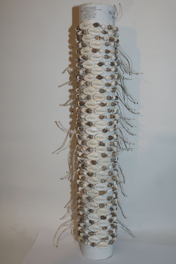 NARUKVICA OD ŠKOLJKI