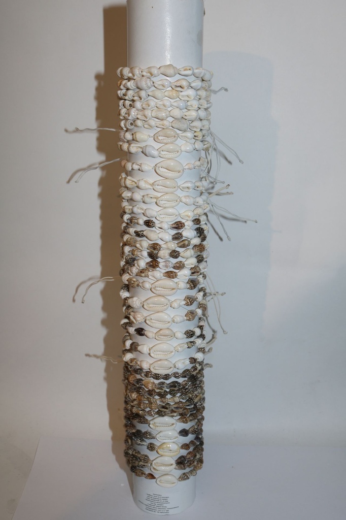 NARUKVICA OD ŠKOLJKI