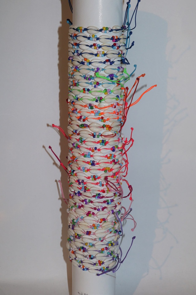 NARUKVICA OD ŠKOLJKI