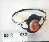 NARUKVICA SA ŠKOLJKOM