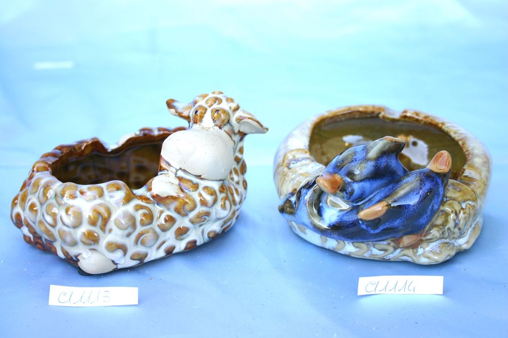 KERAMIČKA PEPELJARA DELFIN