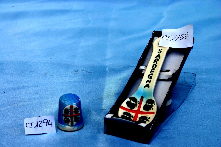 DITALE CERAMICA SARDEGNA - h. 3 cm 