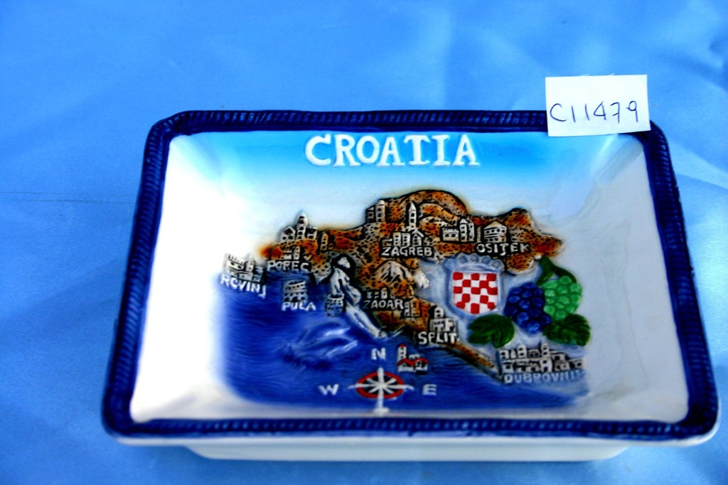 POSACENERE CERAMICA RETT. CROAZIA MAPPA 