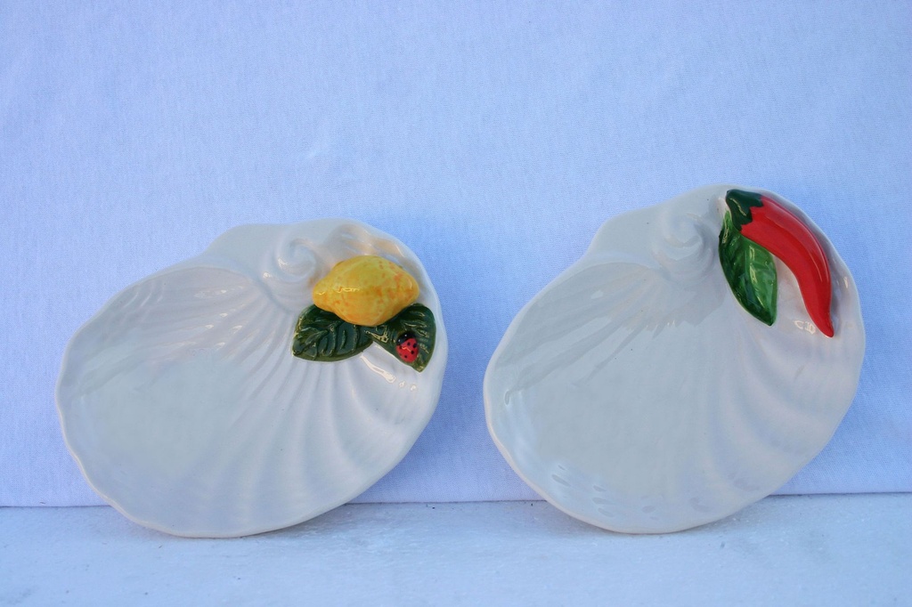 KERAMIČKI TANJURIĆ S PAPRIČICAMA