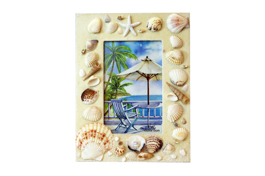 OKVIR ZA SLIKU OD ŠKOLJKI  