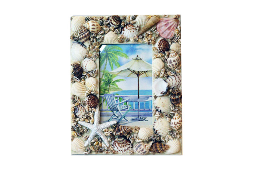 OKVIR ZA SLIKU OD ŠKOLJKI  