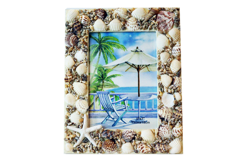 OKVIR ZA SLIKU OD ŠKOLJKI  