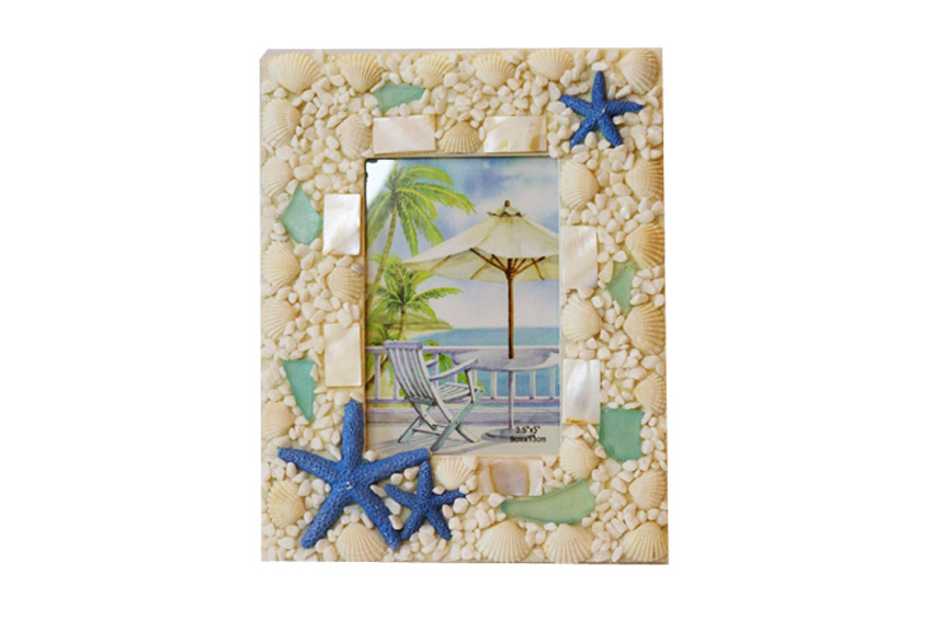 OKVIR ZA SLIKU OD ŠKOLJKI  