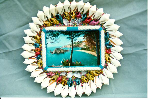 PIATTO OD ŠKOLJKI  DIAM 25 