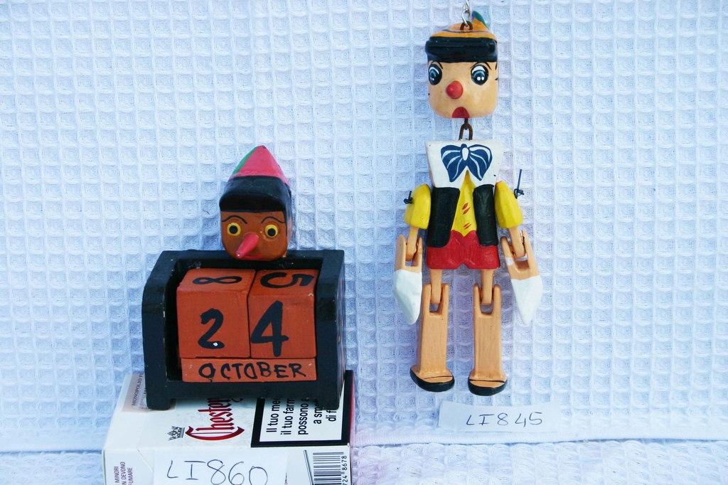 DRVENI KALENDAR PINOCCHIO 