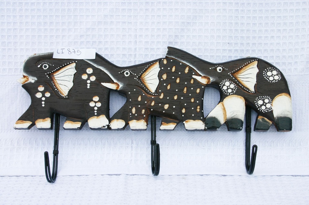 DRVENA VJEŠALICA SA SLONOVIMA