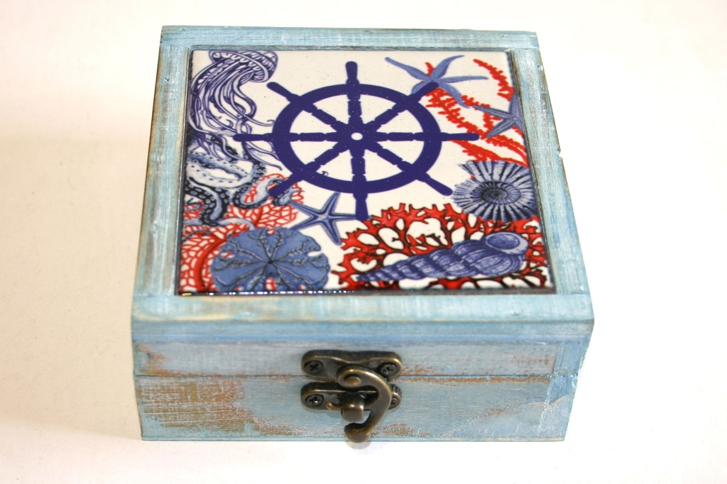 DRVENA KUTIJA 12*13*5.5 CM 