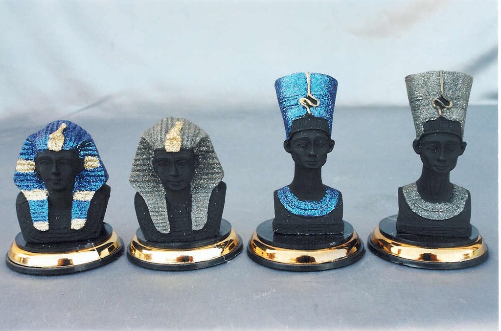 NEFERTITI MINI RESINA C/BASE DORATA 