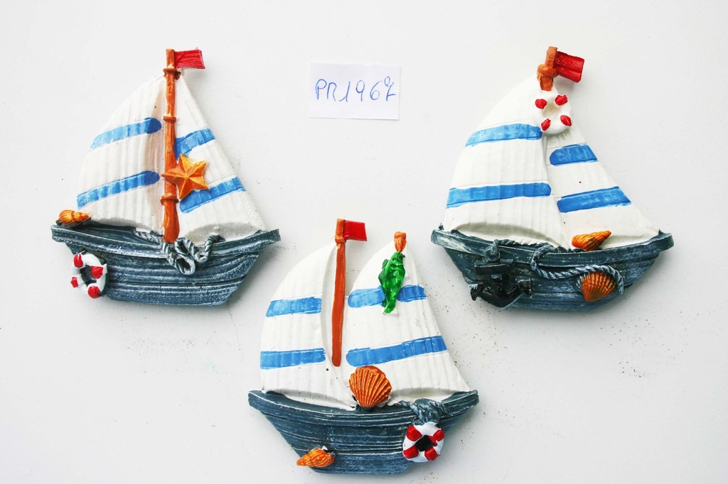 MAGNETE RESINA BIANCO/BLU BARCA 3 MOD.ASS. 