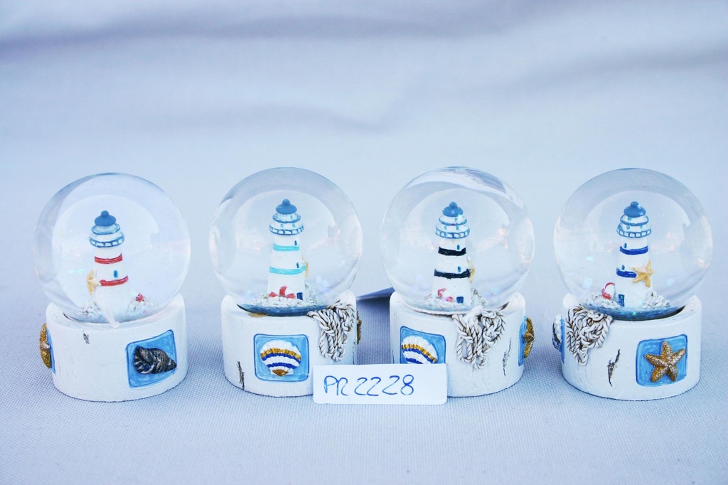 SNJEŽNA KUGLA OD SMOLE