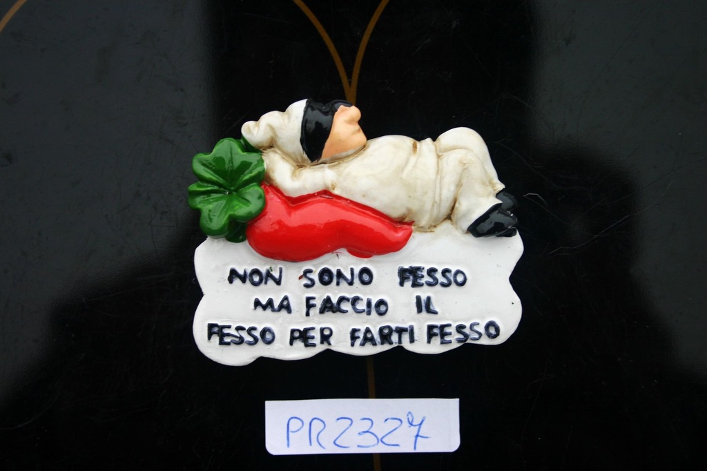 MAGNETE RESINA "MOTTI" PULCINELLA 