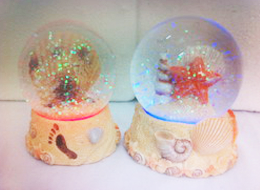 SNJEŽNA KUGLA OD SMOLE