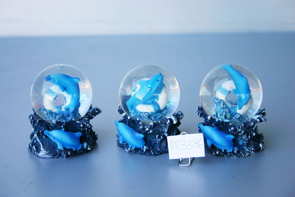 SNJEŽNA KUGLA OD SMOLE