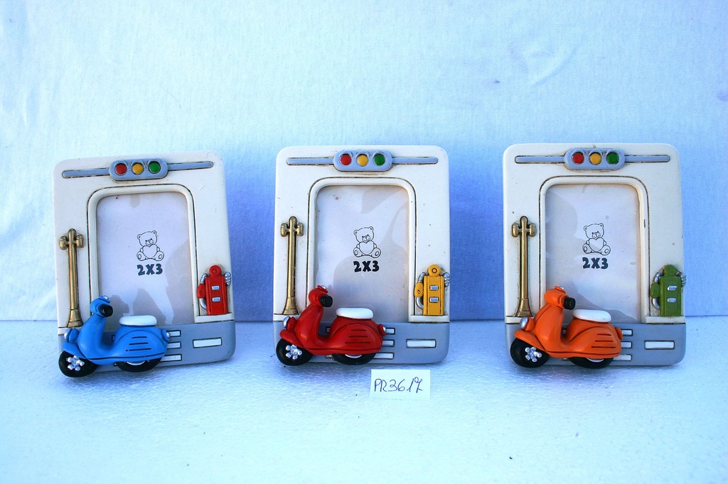 OKVIR ZA SLIKU OD SMOLE