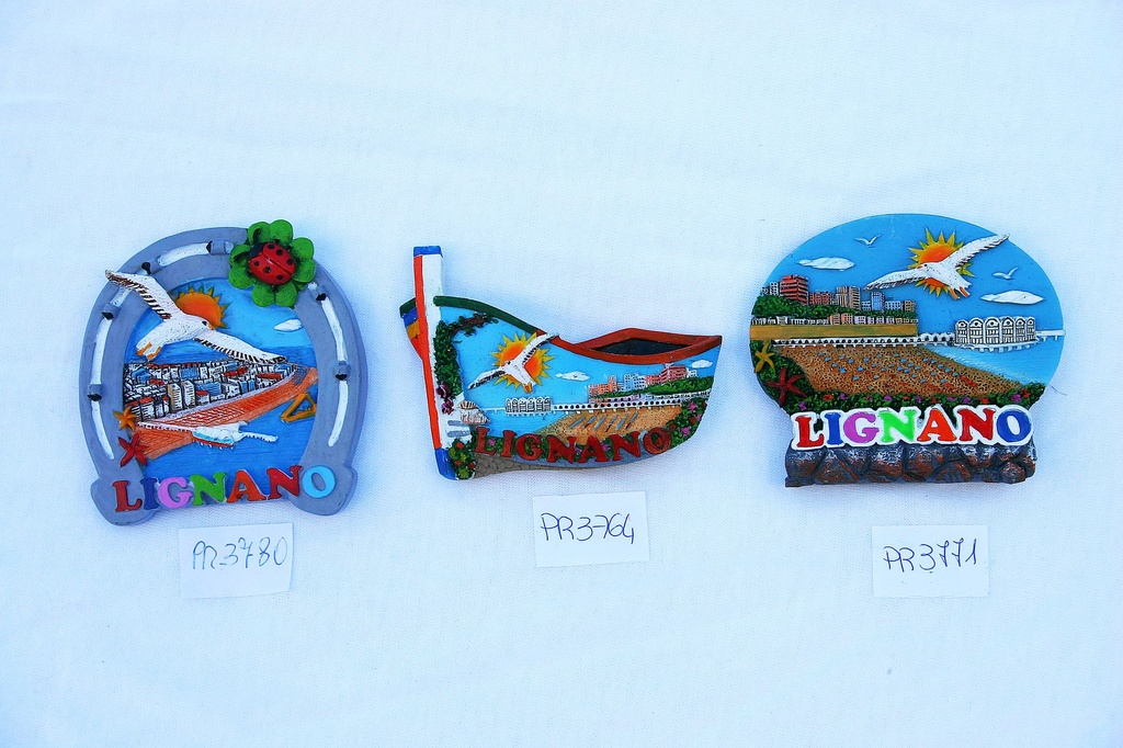 MAGNETE RESINA FERRO DI CAVALLO VEDUTA LIGNANO 