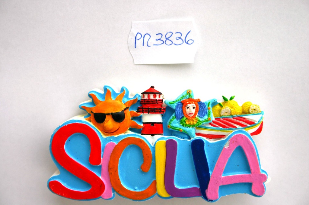 MAGNETE RESINA SCRITTA MULTICOLOR SICILIA 