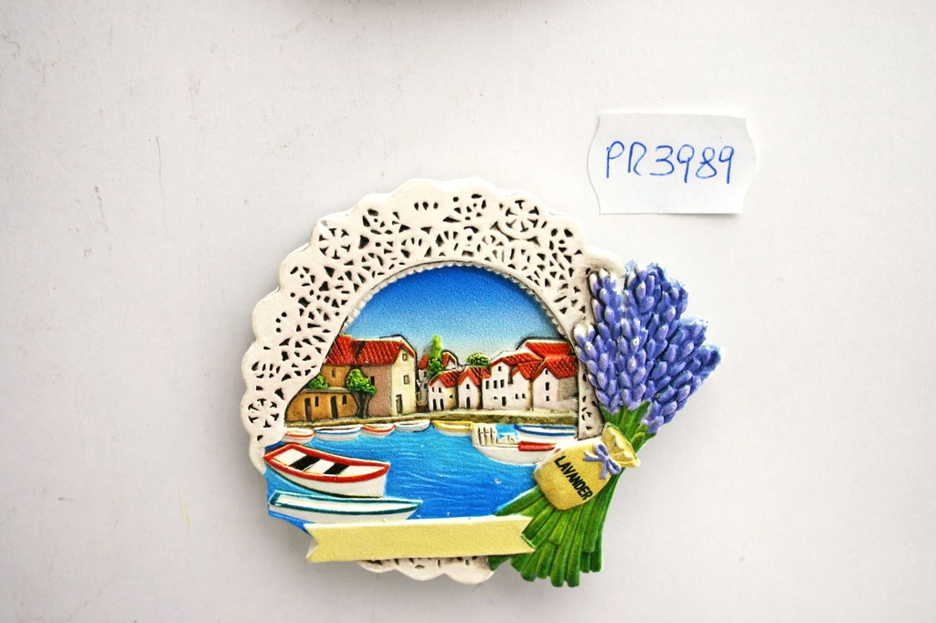 MAGNETE RESINA MERLETTO VEDUTA LAVANDA 