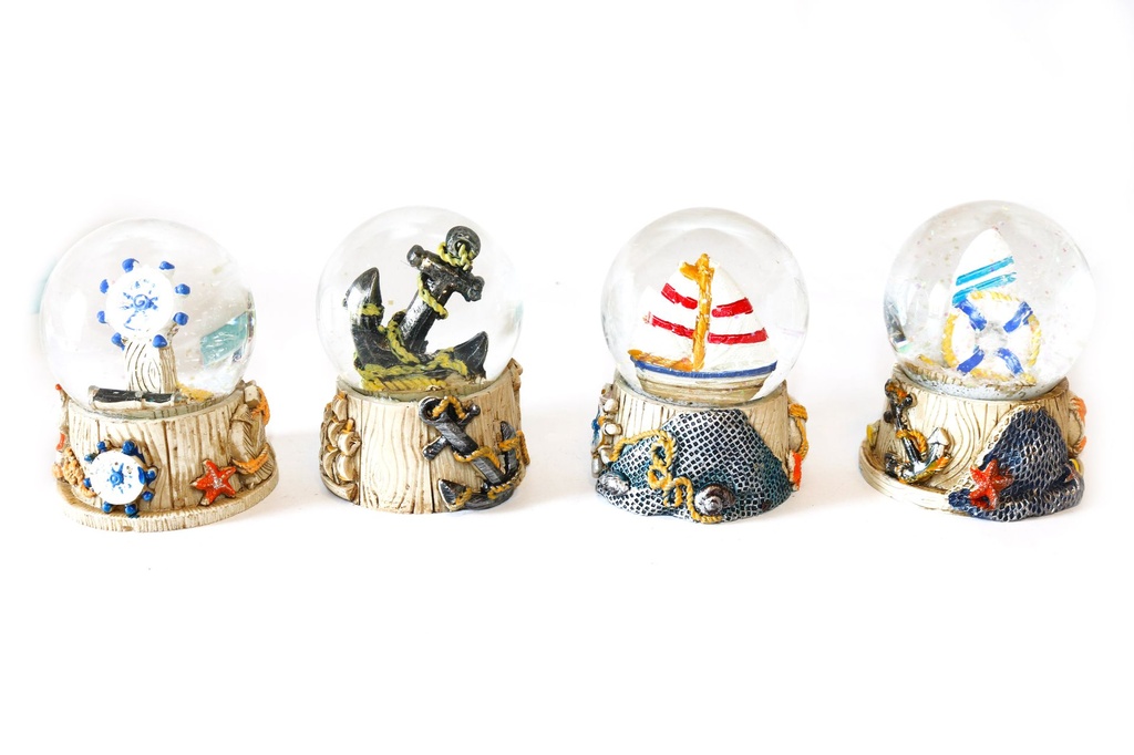 SNJEŽNA KUGLA OD SMOLE