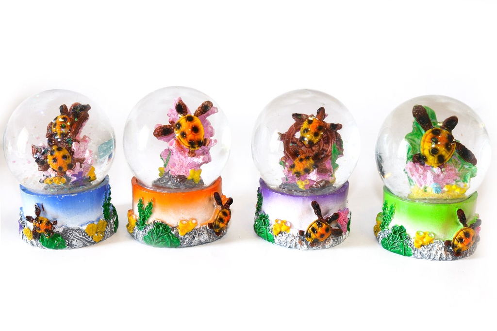 SNJEŽNA KUGLA OD SMOLE