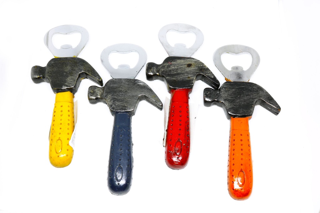 OTVARAČ ZA BOCE MAGNET OD SMOLE