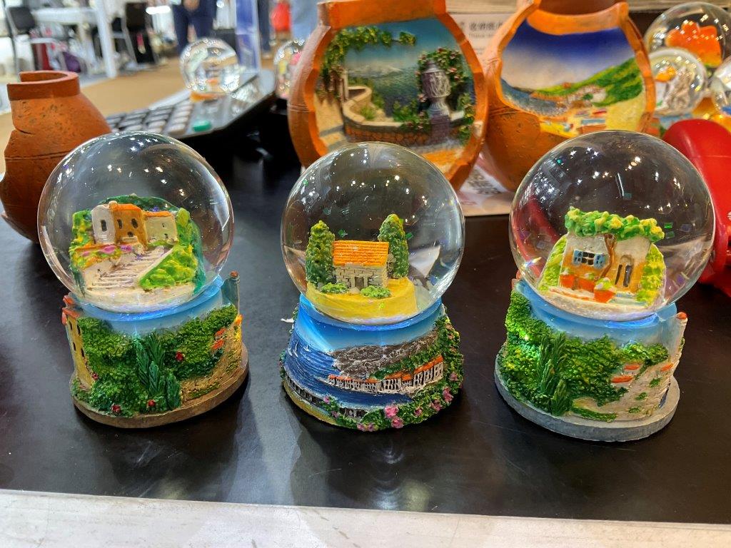 SNJEŽNA KUGLA OD SMOLE 45 MM  