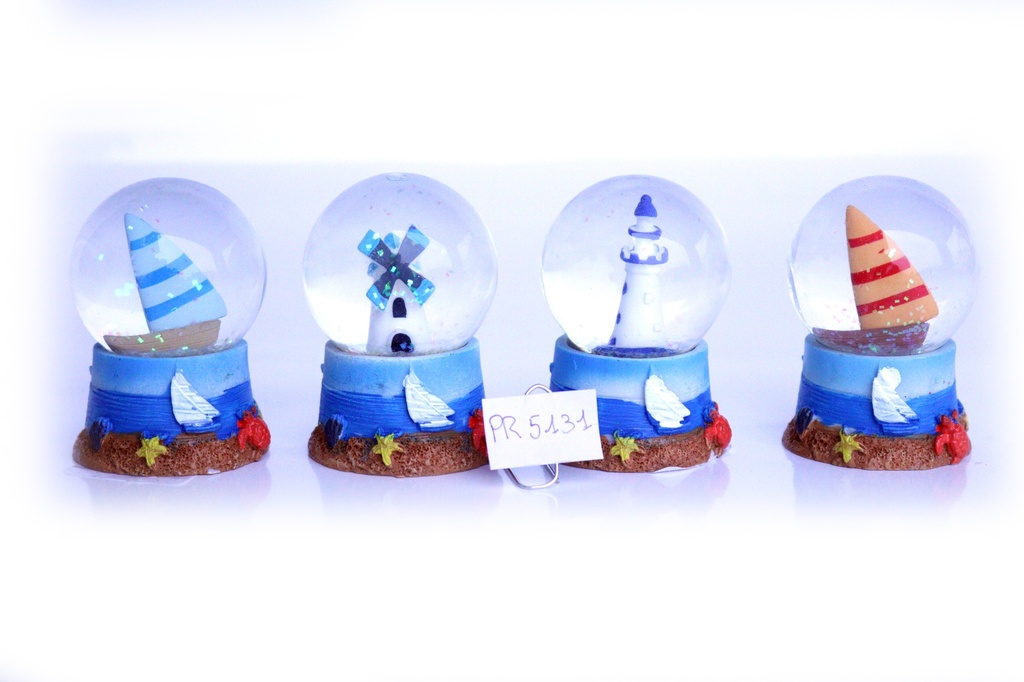 SNJEŽNA KUGLA OD SMOLE