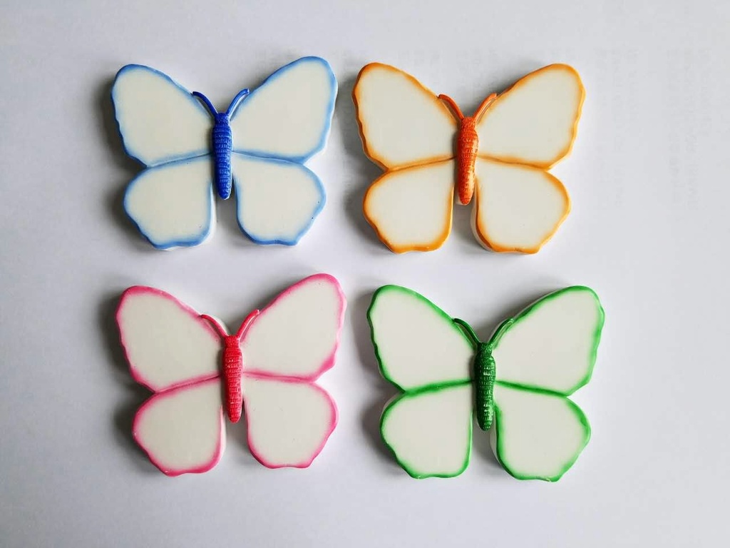 MAGNETE RESINA FARFALLA 4 COL ASS 