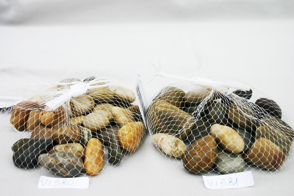 SACCHETTO C/SASSI NATURALI GIG MULTICOLOR Â½ Kg. 