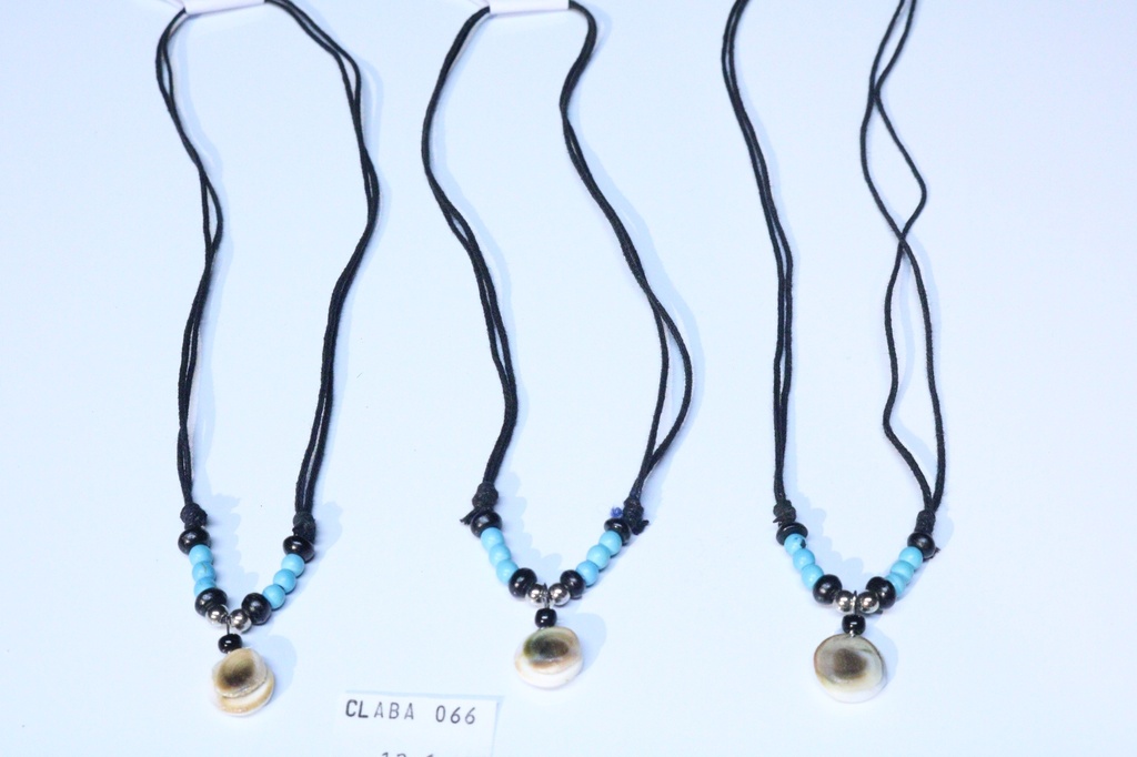 COLLANA LACCIO PERLINE E CONCHIGLIA