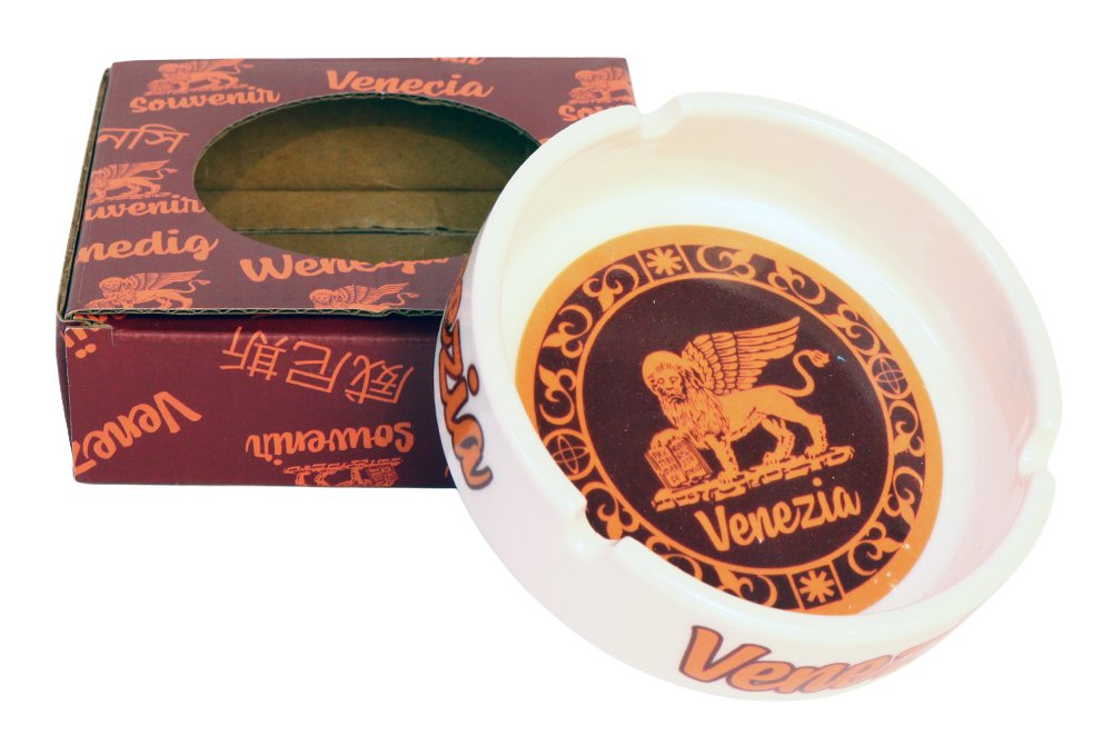 POSACENERE CERAMICA BORDO DORATO CON DECALCO CAORLE E SCATOLA (copia)