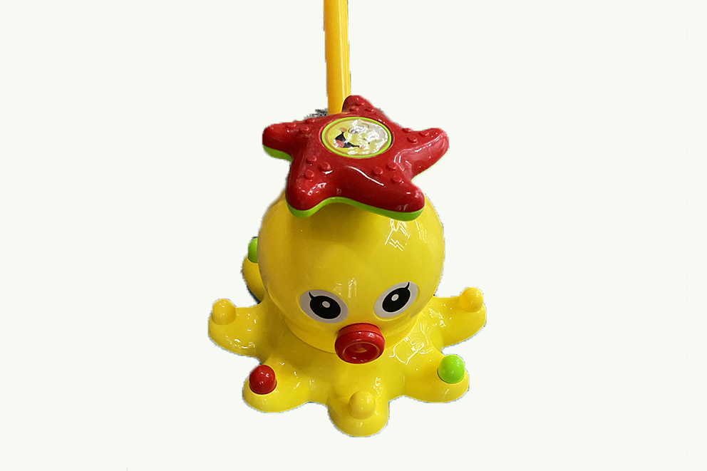 PLASTIČNA IGRAČKA